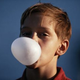 Illustration for article titled Chewing gum makes you stand up straighter